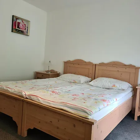 Bed & Breakfast Gostilna Batist 4*